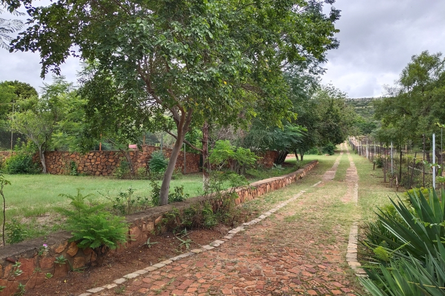 4 Bedroom Property for Sale in Hartbeespoort Rural North West